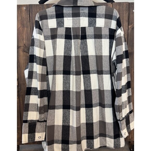 Free People M We The Free Izzie Cargo Shirt Shacket Flannel Plaid Black/Cream - Picture 11 of 11